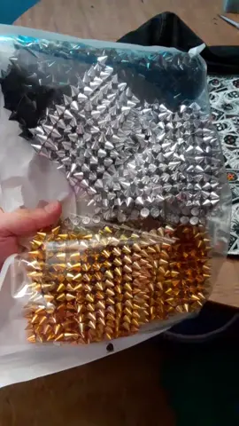 Sew On Spikes Tutorial 2 #punk #diypunk #DIY #battlejacket #spikes #tutorial