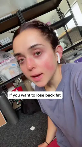 How to lose back fat? Eat in a calorie deficit & be patient asf🥳 workout guide is in my bio!!! #fyp #foryou #pov #fitnesstiktok #weightloss #fatloss