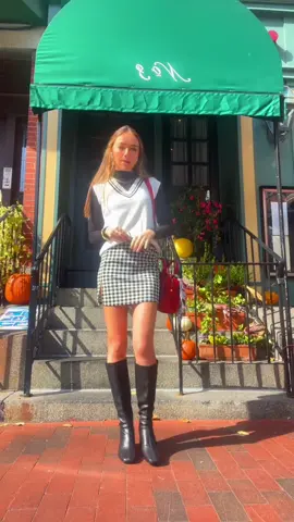 fit check :) #OOTD#fallfashion#blairewaldorf#skirtoutfit#outfitideas#outfitinspo#fashiontiktok#boston#northend#falloutfits#fyp#wdw#cutefit