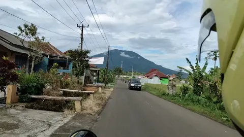 Gas skuy🛵 #pandeglang #pandeglangbanten #explorepandeglang #fyp #scoopyjalanjalan #fypシ #gaskeun #fypdongggggggg #jalanjalan #mandalawangi #fypage