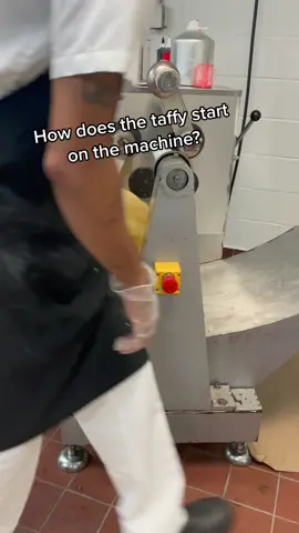 Reply to @keylacastro_81  It can be pretty tricky if it slips through! #foryoupage #fyp #asmr #taffy #mesmerizing