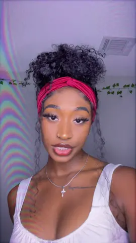she be tryna flirt 🥰