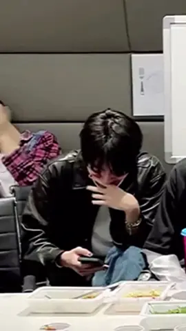 Low tone rapper but high pitch laughter #haruto