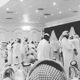 يابشت ياللي شريته قيمته حميه وعشرين.... ان راده الله افصل ثوبي من خام البساتين...واطول الردن واطي فيه والدنيا فنيه... قالوا لي الناس دين... قلت لو فالكم✨❤️ شين.. ياللي تبون الموده تنفلت منها يديه...