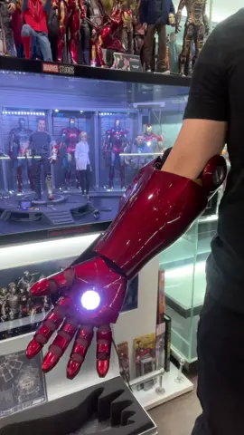 1/1 IRON MAN ARMOR ARM #hottoyscollectibles#mavel #hottoys #figure #avengers #ironman #tonystark #핫토이 #어벤져스 #마블 #아이언맨 #토니스타크