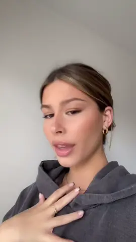 I don’t see it at all but a bunch of you guys do a apparently 🥲🤍