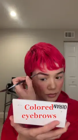 Just that easy 😝 #coloredeyebrow #nyxbrowglue #makeuphacks