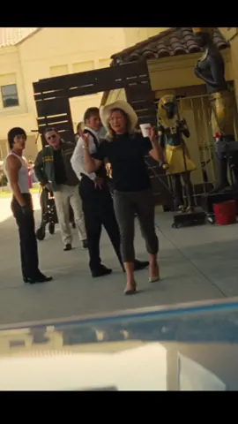 once upon a Time in Hollywood #BradPitt #Holywood #bestmoments #MakeItCinematic #best #movie #kurtrasel #zoebell