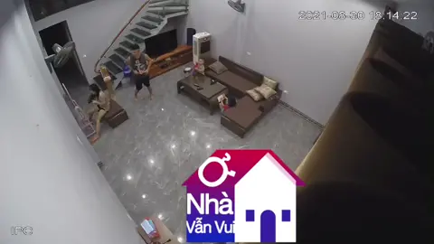 Có chồng bà nào nhoi nhoi như chồng tôi ko 😂 nhà mà vắng ông ấy 1 hôm là buồn lắm luôn @nguyenli82