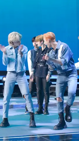 абузеры #straykids#минхо#стэй#fypシ#банчан#бродячиедети#leeknow#leefelix#sta#skz#рек#bangchan#скз#lovestay#foryou#skzworlddomination#феликс#foryoupage