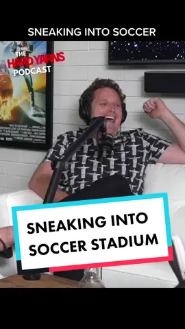Sneaking into soccer #epl #sneakingin #LifeHack #Soccer #football