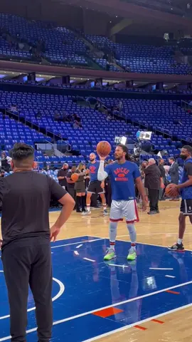 Watching #DerrickRose workout will make you better at #basketball. #NBA @New York Knicks @nba