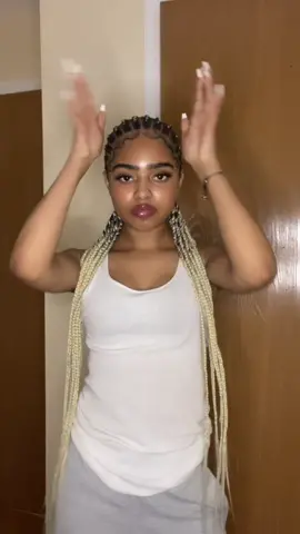 #fyp #viral #melanin #ad #blackgirlmagic  #PradaBucketChallenge