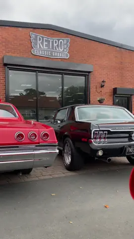 Thursday drive by at the showroom! Which #AmericanClassic would you choose? Visit - www.retroclassiccar.com for more details 💻 #RetroClassicCar #Impapa #Mustang #TransAm #Pontiac #Firebird #Camaro #Chevrolet #MuscleCar #Cars