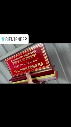 biển chức danh để bàn siêu đẹp #bientendep #biengiamdocdeban #bienchucdanh