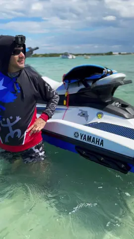 Chillin on the sandbar. #sandbar #jetski #waverunner #puertorico #yamaha #watercraft #personalwatercraft #fyp #Aqua #flskiriders #jetskilife