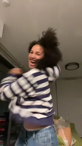 I cannot do this freaking dance (dc: @nickanthony💈 )