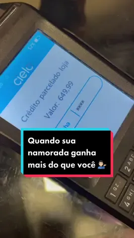 Quando sua namorada ganha mais do que você @ceresalbe 💁🏻‍♂️ #casal #relacionamentos #sugarmommy #sugarbaby #velhadalancha