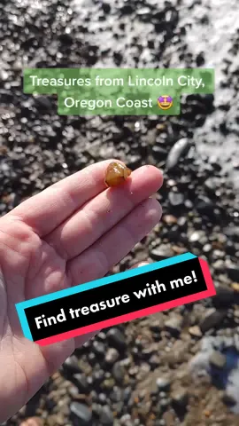 Finding #treasure on the #beach in #lincolncity #crystals #lowtide #witchy #jasper #carnelian #agate #oregoncoast #oregon #gems #bloodstone #nature #MMKx007 #SamsClubScanAndGo #viral