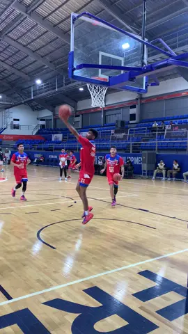 Rhenz Abando warms up for the San Juan Knights! @rhenz_abando10