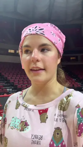 do it for the vine @kaityskirch  👻#happyhalloween #bestcostume #illinoisstate #redbirdvb #vine