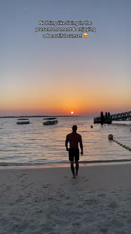 😍😍 #sunset #sunsetlover #sunsetbeach