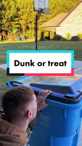 Run! #tall #dunk #trickortreats