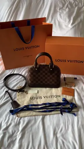Alma BB DE #louisvuitton #almabbdamier #almabb #classic ✨