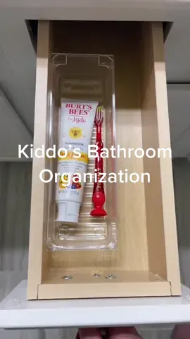 Finally getting the kiddo’s #bathroom #organized 🤩 #bathroommakeover #organizedhome #organizingtiktok #CleanTok #asmr #asmrvideo #amazonfinds