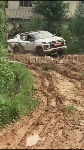 ⚡OFFROAD⚡#parati #offroad #4x4 #mitsubishi.l200_ #mitsubishi #l200 #triton #lodo #extremo #4x4offroad #triton4x4club #f #new #perfect #fyp #viral