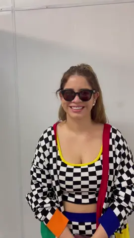 O vídeo que ela mandou pra minha irmã ,  Thaís . Marília você foi nossa inspiração 🖤😭#fy #foryou #fyp #mariliamendonça #luto #AliExpress1111