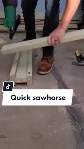 Build a saw horse quick! #DIY #fyp #carpenter #sawhorse #constructiontips