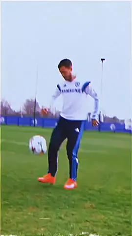 Hazard Freestyle 🔥 #football #hazard #skills #pourtoi #fyp #viral #foot #edenhazard