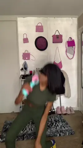 😂Y’all want to see how I transitioned Tina from this? 💇🏾‍♀️