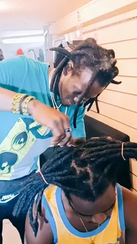 no time to waste linkup for your dreadlocks we do it real..#jahhand 🇬🇭🇯🇲🇮🇹