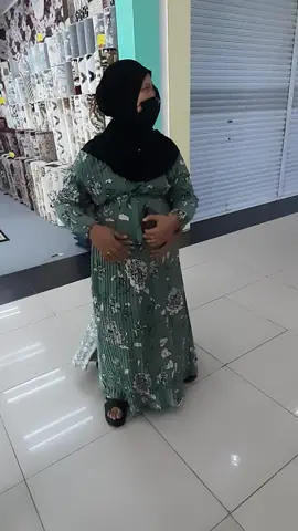 Si Putri kata bila dia angkat perut umi, umi rasa ringan... 😁☺ #anaksulungperempuan