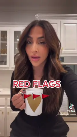 Red flags 🚩 part 1 / are there any i missed that you’ve experienced? #redflags #relationships #friendships #fyp #fypシ #SelfCare #healingtrauma