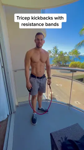 Tricep kickbacks hotel style #fitfam #Fitness #personaltrainer #weightloss #exercise