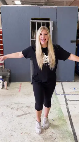 Everyone knows I’M the strongest! Lol 💪🏻😡 @robertoberst