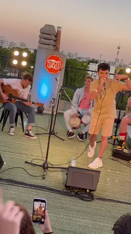 @marama_oficial hizo una versión imperdible de #yanollora en #tumusicahoyesmarama 🥰🙌🏻 #marama