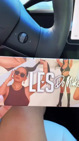 These sunnies are stunning!!🤩🤩 quality A1! @lesdomakeup1  #lesdomakeup #lesdomakeupxdime #sunnies #haul #fyp