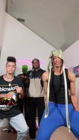 BANG BANG // dc @king.jodey // @kamronagee @imchazz @sheafreak4jb1 🔥‼️😂