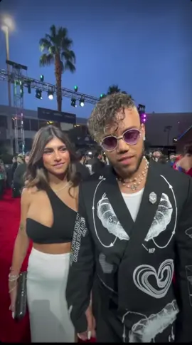 Jhay Cortez y Mía Khalifa en los Latim Grammys #puertorico #latinos #fyp #viral #tiktok #jhaycortez #miakhalifa