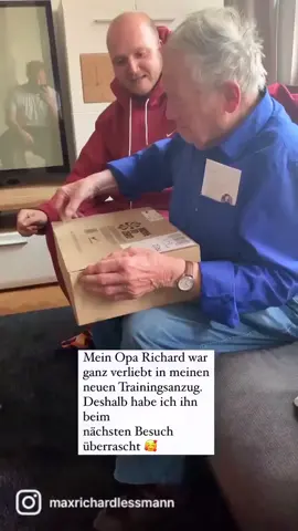 Partnerlook mit meinem Opa Richard!🥰