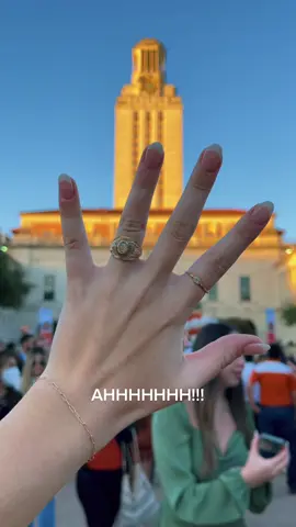 RING DAY BABY💍✨🤘🧡 #hookem #utaustin