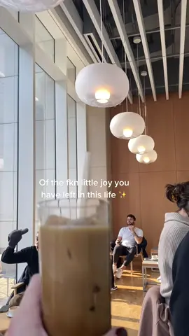 true story ☕️ #chicagocoffeeshop #chicagocoffee #rivernorthchicago #chicagotiktok #coffeetok #chicagospots