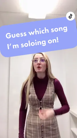 Can you tell which song I’m soloing on? Bonus points if you can count how many times I breathed! #jazzimprovisation #vocaljazz #scatting #jazztok