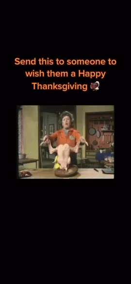 Happy Thanksgiving to all my amazing followers! So thankful for each and every one of y’all 🧡 #happythanksgiving #thanksgiving #food #thankful #momlife #foryou #foryoupage #fypシ