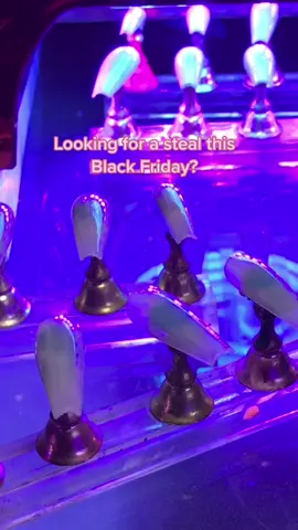 Happy Black Friday😙🖤🎄 #DealGuesser #blackfriday #SmallBusiness #pressonnails #christmas #acrylicnails
