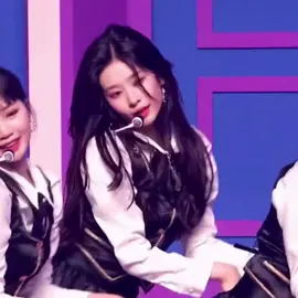 she’s so fineee #minju #fancam #kimminju #izone #fyp #minju